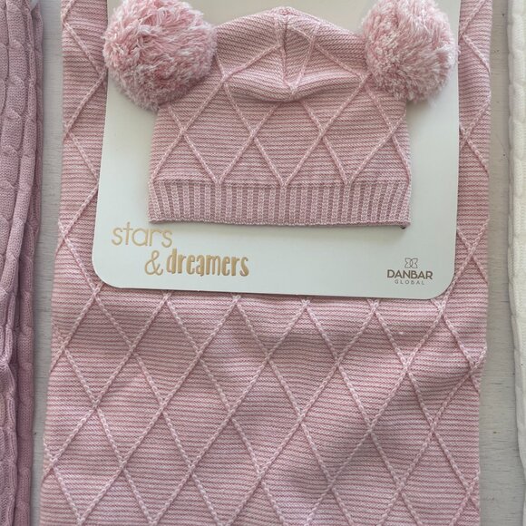 Stars and Dreamers Hat & Blanket Set‎ – Cozy & Adorable Baby Gift 🎀 - Picture 3 of 3